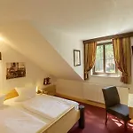 Burghotel Hotel 3*