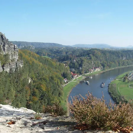 Burghotel ホテル 3*