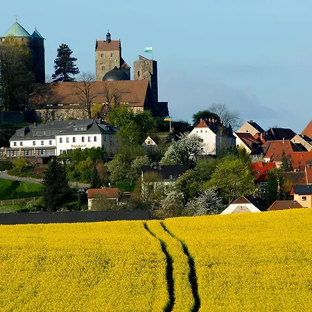 Burghotel ホテル シュトルペン